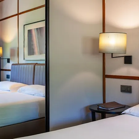Hotel De Guimaraes Business & Spa-3